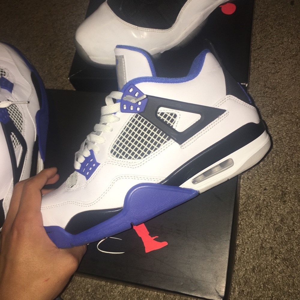 Jordan 4